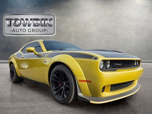 Used 2021 Dodge Challenger R/T Scat Pack RWD image 2