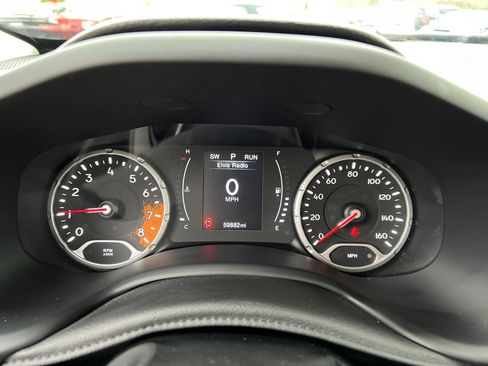 Used 2017 Jeep Renegade Latitude w/ Cold Weather Group AWD/4WD image 16