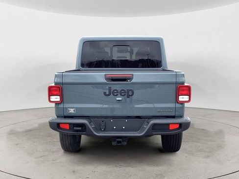 New 2026 Jeep Gladiator Sport AWD/4WD image 5