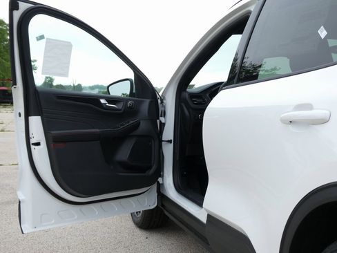 New 2025 Ford Escape ST-Line Elite w/ Tech Pack #2 image 25