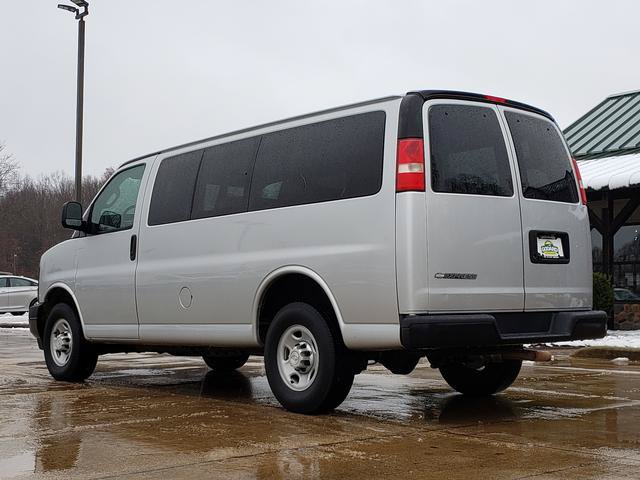 Used 2017 Chevrolet Express 2500 LS RWD image 3