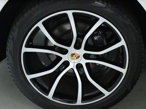 Used 2021 Porsche Cayenne Coupe image 12