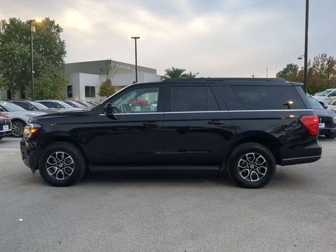 Used 2024 Ford Expedition Max XLT image 6