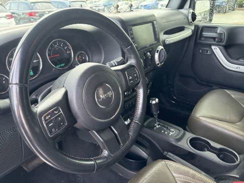 Used 2016 Jeep Wrangler Unlimited Sahara w/ Dual Top Group image 10