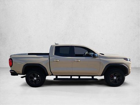 Used 2023 GMC Canyon Elevation w/ Convenience Package RWD image 4
