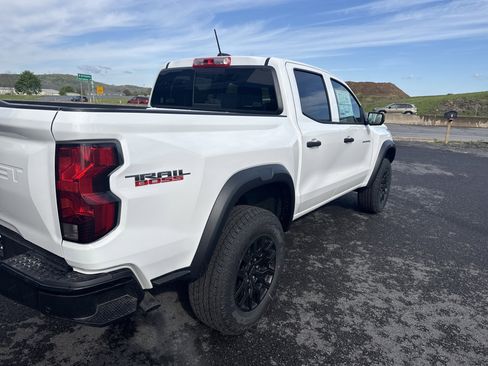 New 2026 Chevrolet Colorado Trail Boss AWD/4WD image 6