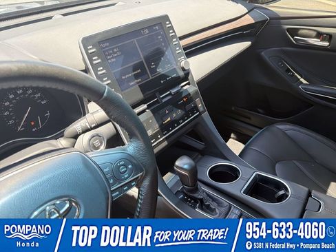 Used 2021 Toyota Avalon XLE w/ Moonroof Package FWD image 28