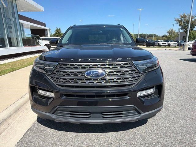 Used 2023 Ford Explorer XLT w/ Equipment Group 202A RWD image 8