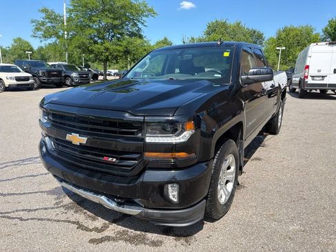Used 2018 Chevrolet Silverado 1500 LT w/ All Star Edition AWD/4WD image 4