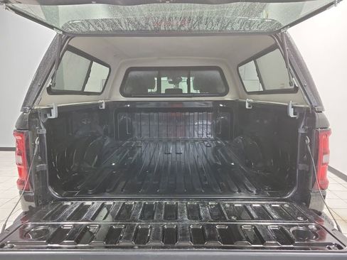 Used 2025 RAM 1500 Laramie w/ Night Edition image 17