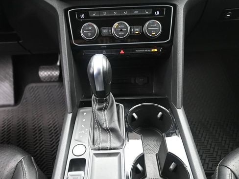 Used 2022 Volkswagen Atlas SE FWD image 13