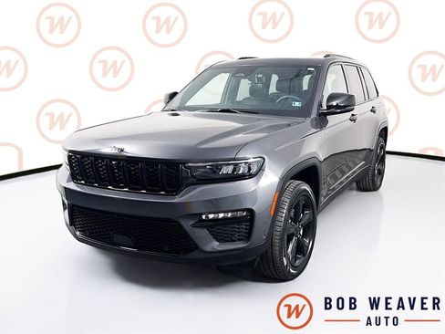 Used 2024 Jeep Grand Cherokee Limited w/ Luxury Tech Group II AWD/4WD image 3