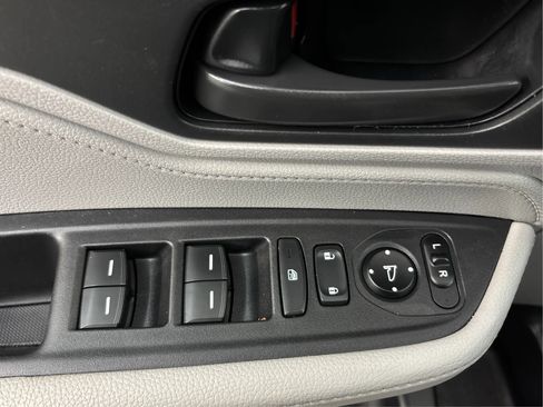 Used 2019 Honda Odyssey EX-L image 41
