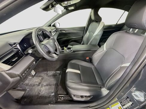 Certified 2025 Toyota Camry SE FWD image 21