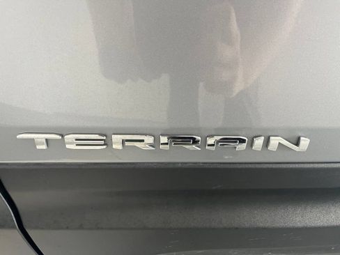Used 2023 GMC Terrain SLT AWD/4WD image 40
