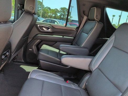 Used 2022 Chevrolet Tahoe Premier RWD image 14