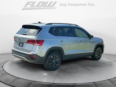 Used 2022 Volkswagen Taos S FWD image 9