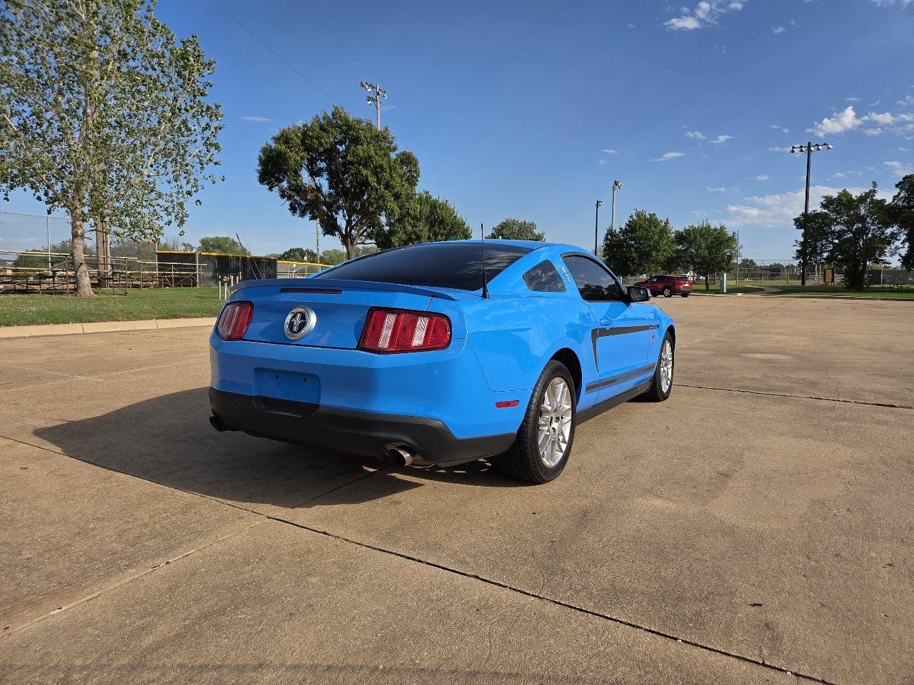 Used 2012 Ford Mustang Premium RWD image 27