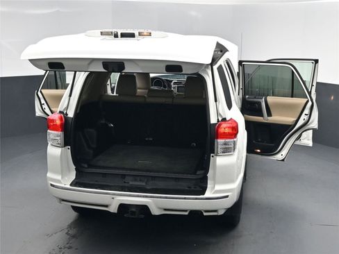 Used 2012 Toyota 4Runner Limited image 27