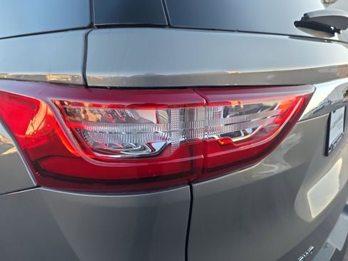 Used 2019 Chevrolet Traverse LT image 25