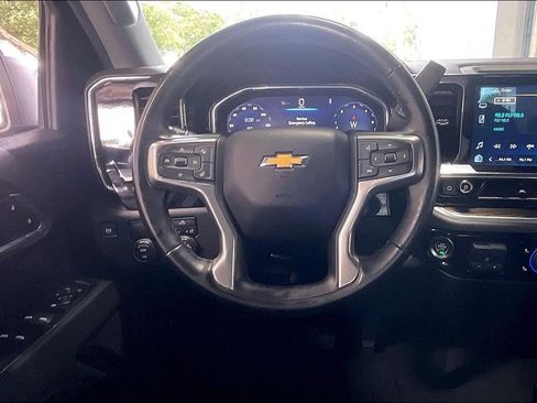Used 2025 Chevrolet Silverado 1500 LT RWD image 5