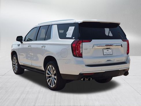Used 2021 GMC Yukon Denali w/ Denali Premium Package AWD/4WD image 4