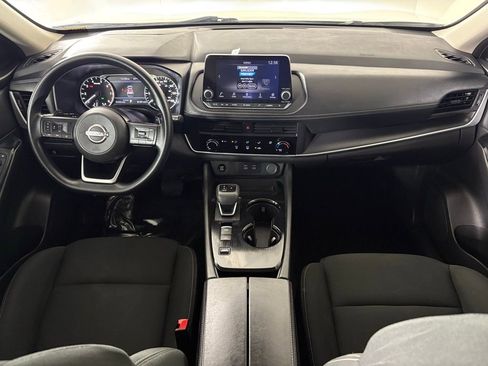 Used 2024 Nissan Rogue S image 32