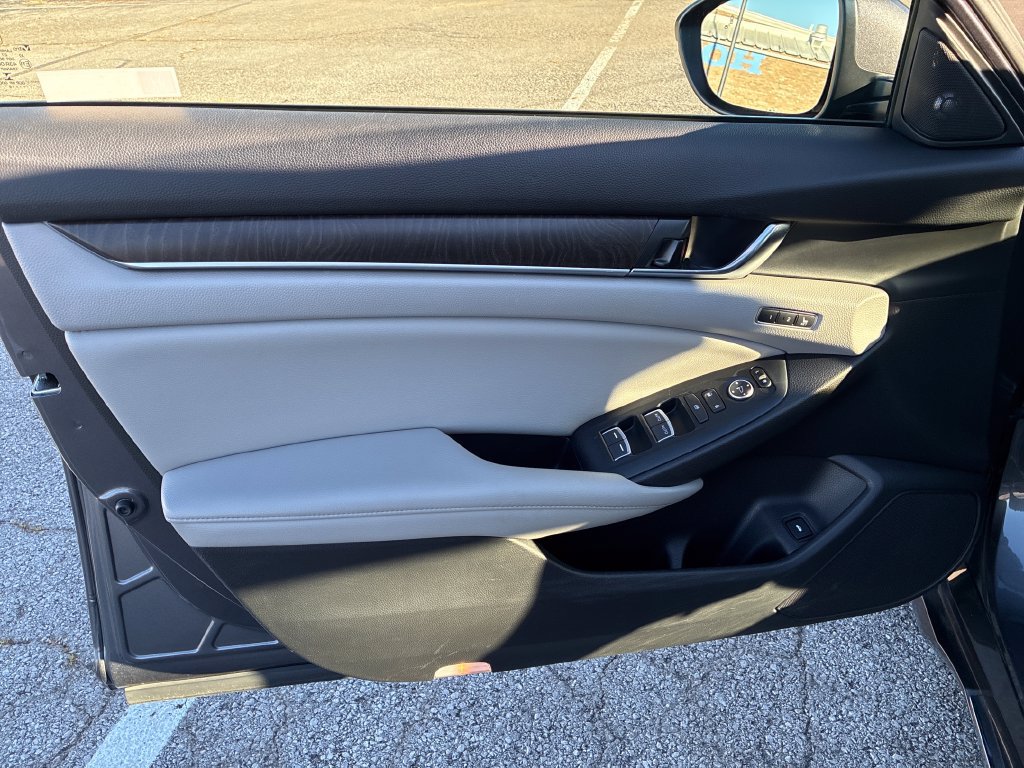 Certified 2019 Honda Accord Touring image 12