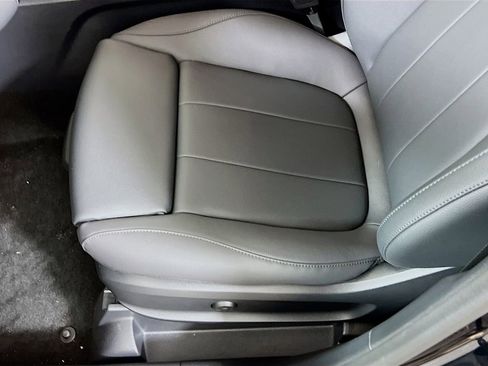 New 2025 Mercedes-Benz GLA 250 4MATIC image 19