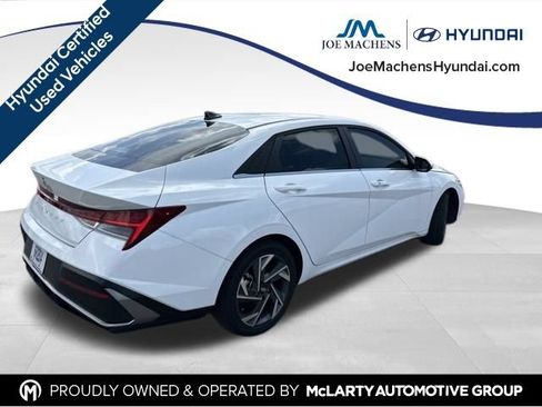 Used 2025 Hyundai Elantra SEL FWD image 10