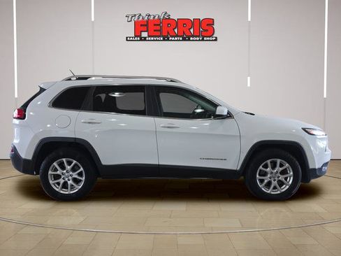 Used 2014 Jeep Cherokee Latitude AWD/4WD image 6