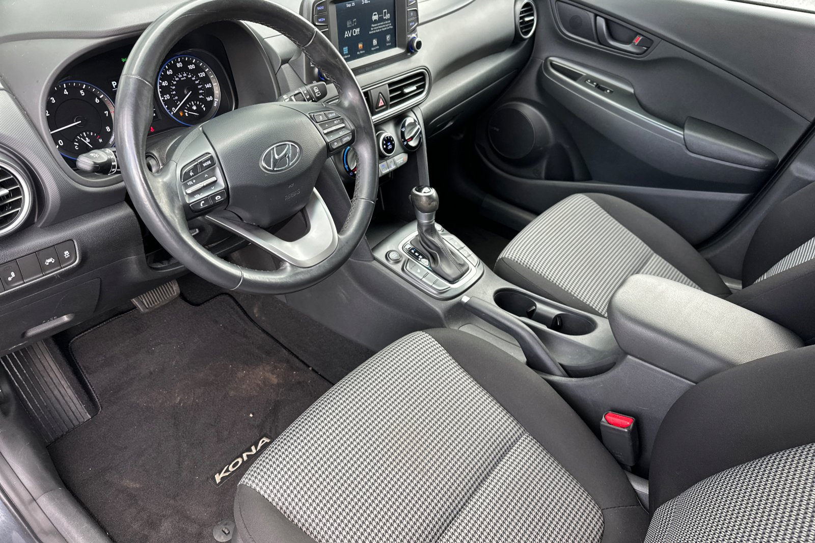 Used 2019 Hyundai Kona SEL w/ SEL Tech Package 02 AWD/4WD image 9