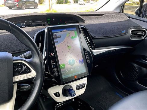 Used 2018 Toyota Prius Prime Plus FWD image 6