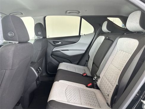 Used 2023 Chevrolet Equinox LT image 18