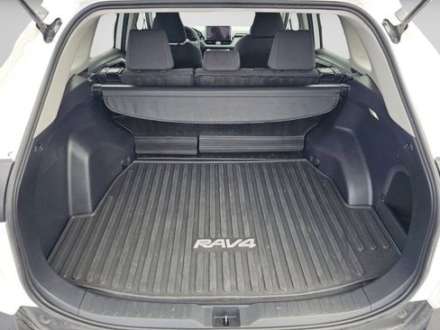 Used 2024 Toyota RAV4 LE AWD/4WD image 25