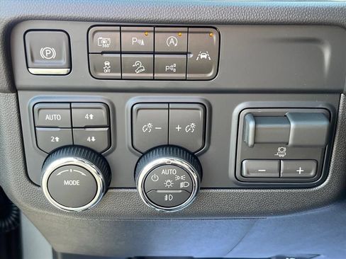 New 2026 Chevrolet Tahoe LT w/ Comfort Package AWD/4WD image 21