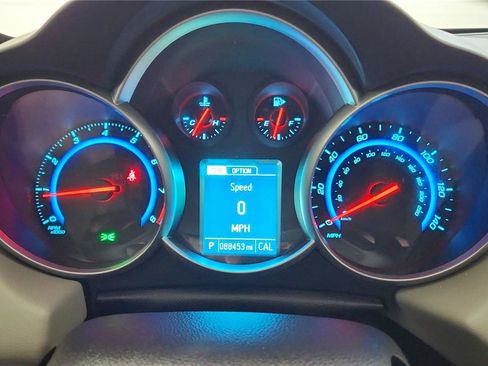 Used 2015 Chevrolet Cruze LT image 38