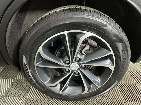 Certified 2023 Buick Encore GX Select FWD image 33