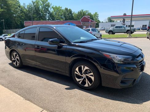 Used 2023 Subaru Legacy Premium AWD/4WD image 3