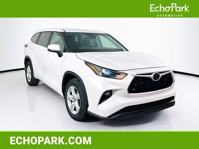 Used 2024 Toyota Highlander LE