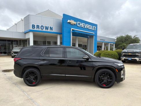 Used 2023 Chevrolet Traverse Premier w/ Redline Edition image 1