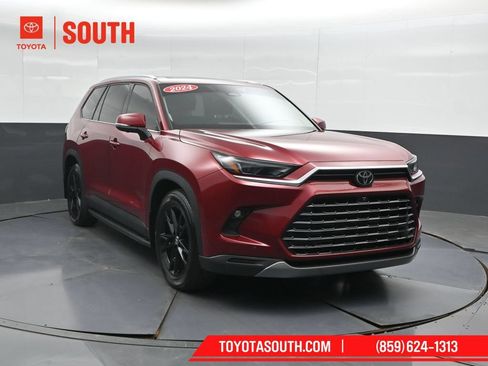 Used 2024 Toyota Grand Highlander AWD image 4