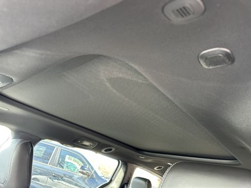 New 2026 Chrysler Pacifica Select w/ S Appearance Package FWD image 14