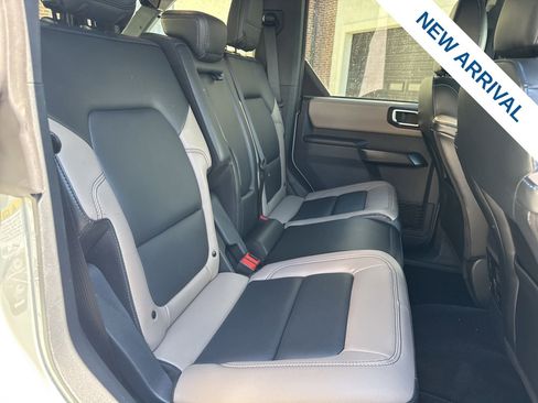Used 2024 Ford Bronco Wildtrak AWD/4WD image 11