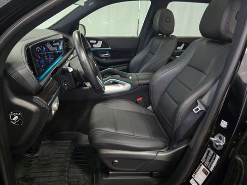 Used 2022 Mercedes-Benz GLS 450 4MATIC image 13