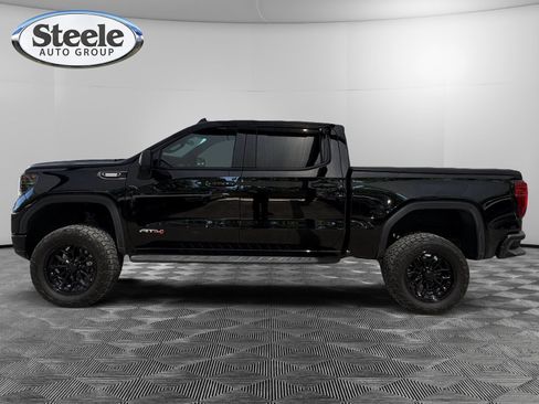 Used 2025 GMC Sierra 1500 AT4 w/ AT4 Premium Package AWD/4WD image 2