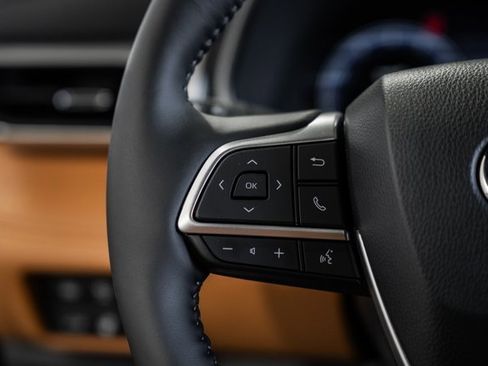 New 2026 Toyota Highlander Platinum image 31