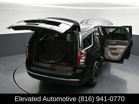 Used 2023 Chevrolet Tahoe LT w/ Luxury Package AWD/4WD image 35
