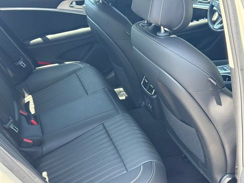 Used 2026 Genesis G70 2.5T Prestige RWD image 18