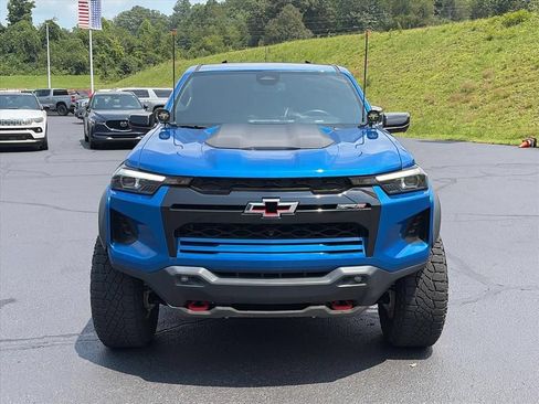 Used 2023 Chevrolet Colorado ZR2 w/ ZR2 Convenience Package III AWD/4WD image 6
